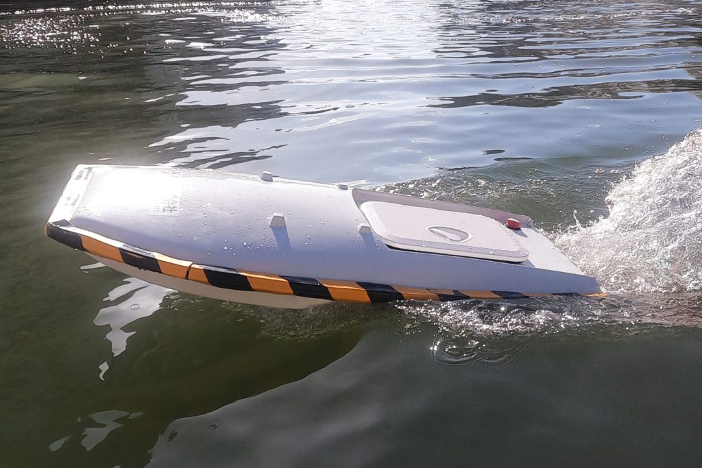 ビート板型 水上点検ドローン（RBBG）