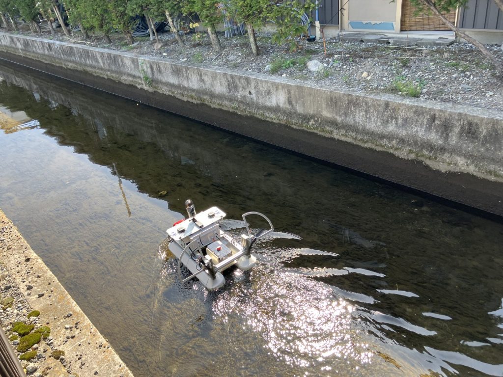 双胴艇型 水上点検ドローン（RBOA）