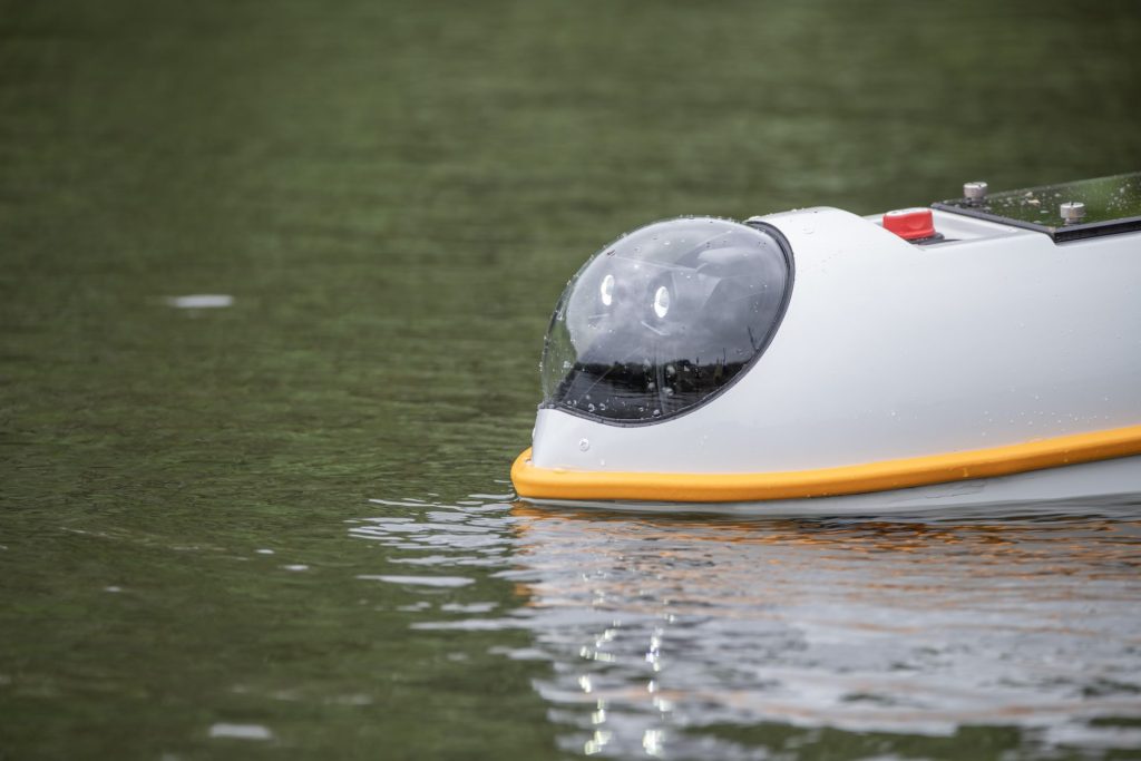 超小型水上ドローン Swimmy Eye
