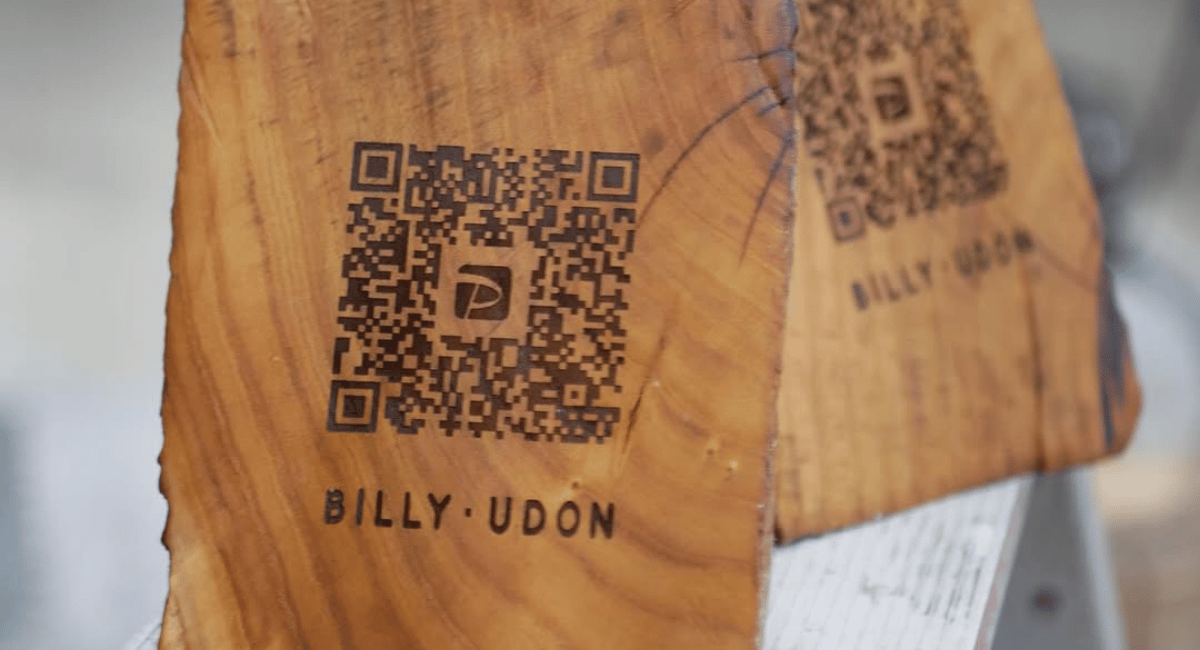 QRコードの彫刻